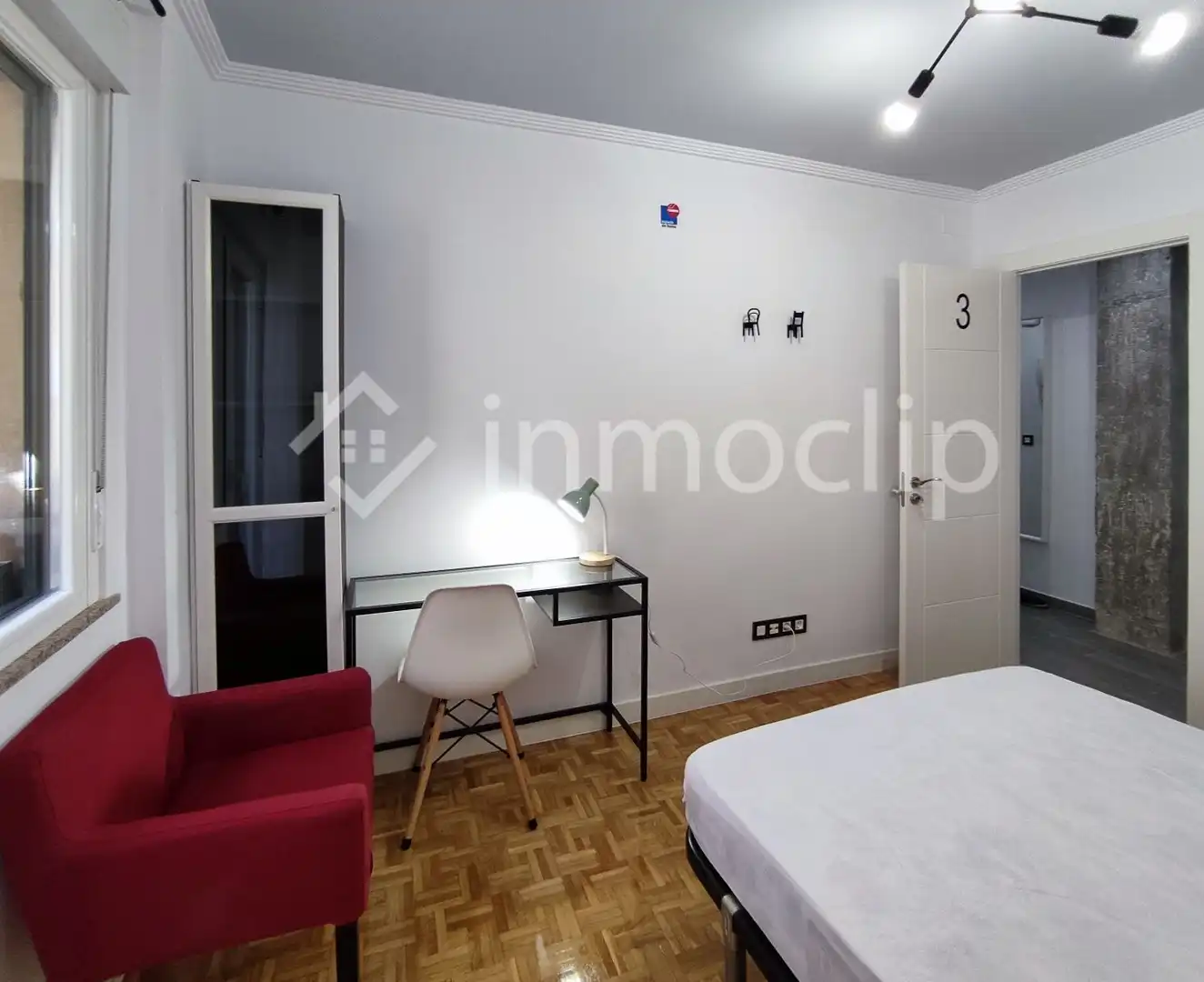 Schlafzimmer von Wohnung zur untervermieten in Salamanca mit Heizung und Möbliert