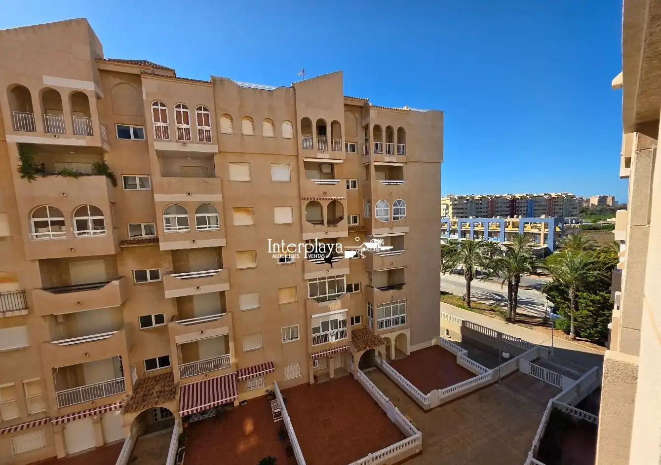 Maisonette zum Verkauf in La Manga del Mar Menor mit Klimaanlage, Möbliert und Gemeinschaftspool