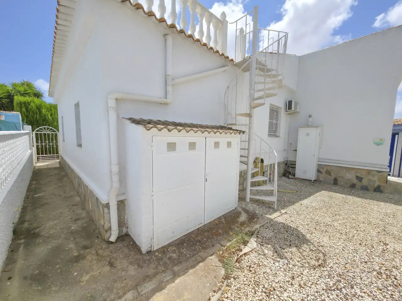 Vista exterior de Casa o xalet en venda en Torrevieja