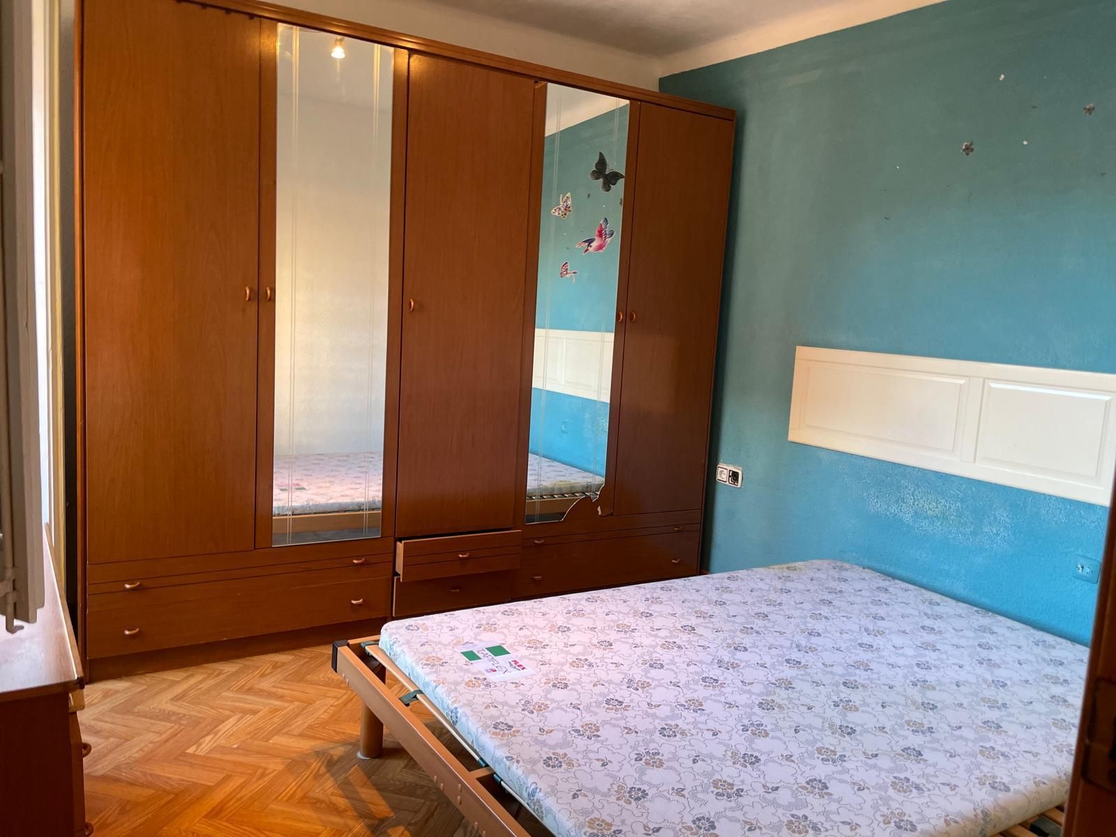 Dormitori de Pis en venda en Cornellà de Llobregat