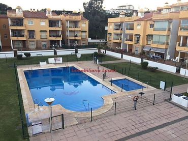 Appartement compact avec piscine à vendre à de La Ponderosa