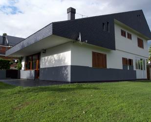 Vista exterior de Casa o xalet en venda en Ponferrada amb Calefacció