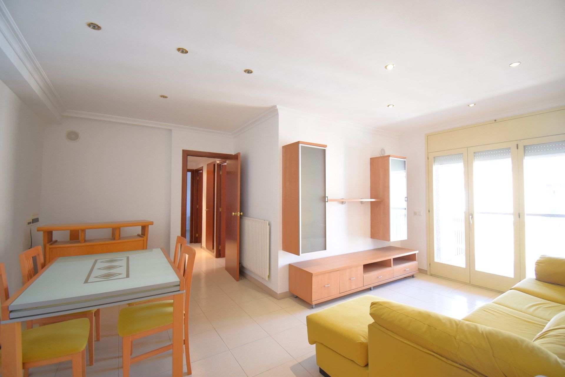 Living room of Flat to rent in Girona Capital  with Heating, Terrace and Furnished