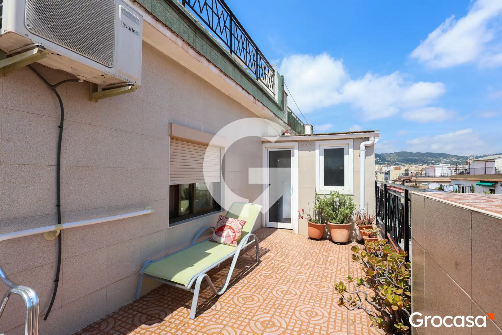 Ático en venta en CL LLANÇA DE, La Torrassa