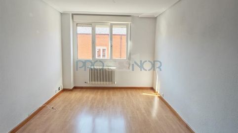 Foto 4 de Apartament en venda a La Molinera, Trobajo del Camino, San Andrés del Rabanedo