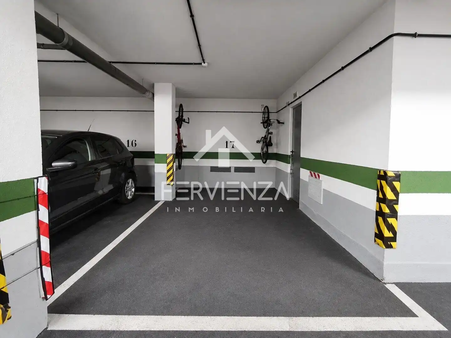 Parking de Piso en venta en Oviedo 