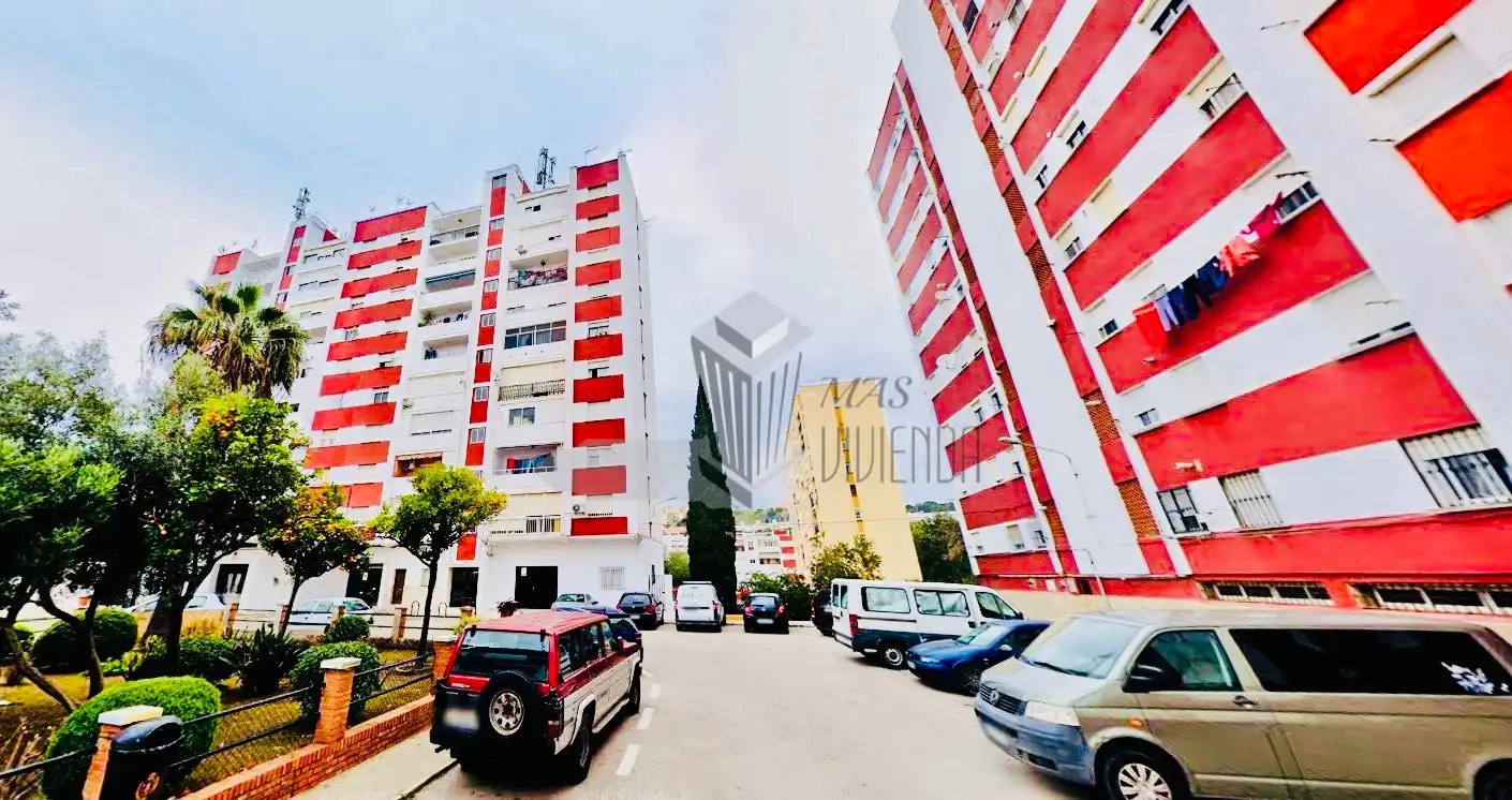 Exterior view of Flat for sale in Algeciras  with Furnished