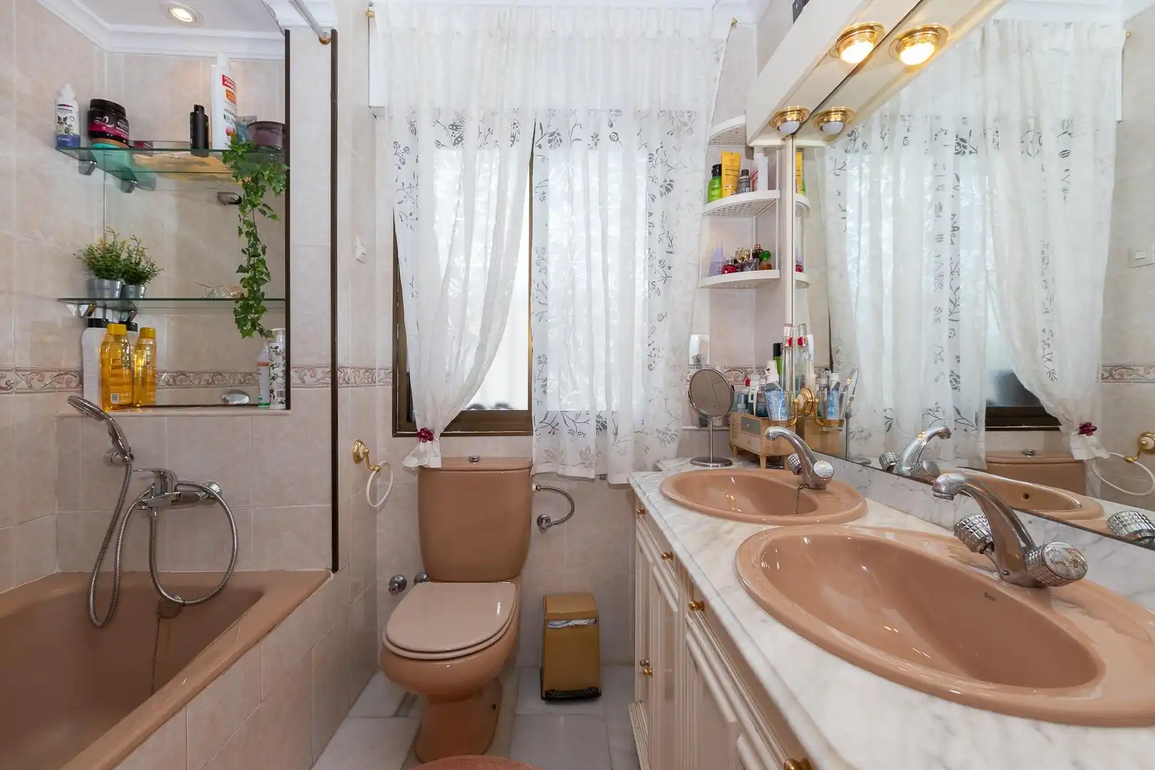 Bathroom of Houses for sale in Málaga  with Private garden, Terrace and Storage room