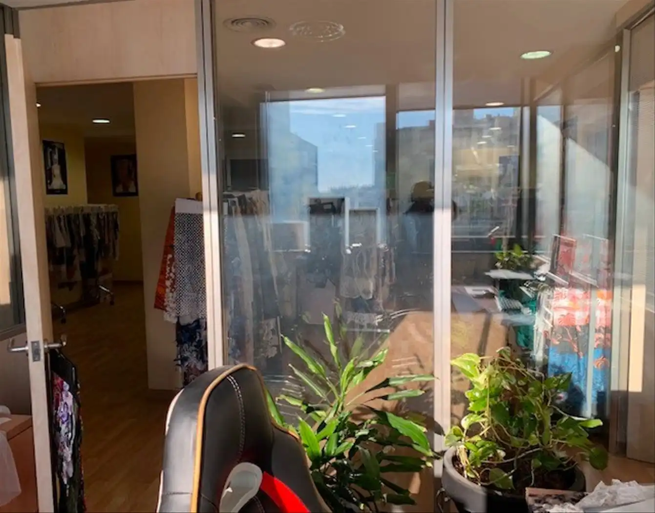 Office for sale in Barcelona  with Air Conditioner, Heating and Furnished
