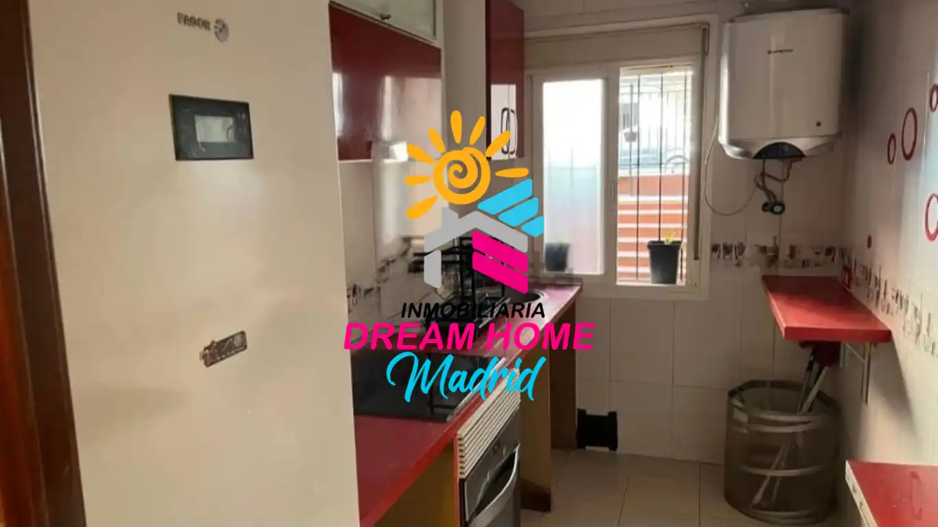 Kitchen of Flat for sale in Madrid  with Heating and Furnished