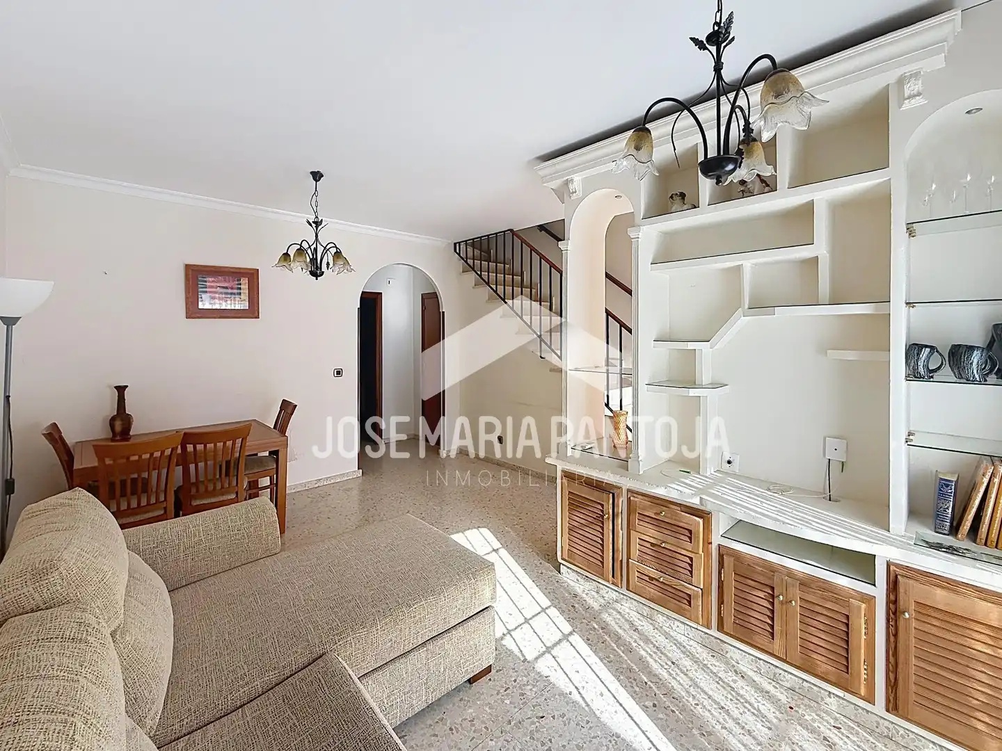 Sala de estar de Casa adosada en venta en Jerez de la Frontera con Aire acondicionado