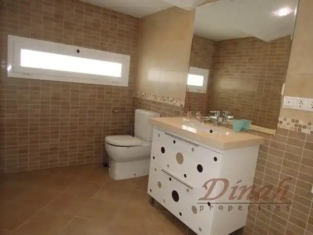 Badezimmer von Dachboden zum Verkauf in Altea mit Klimaanlage, Heizung und Terrasse