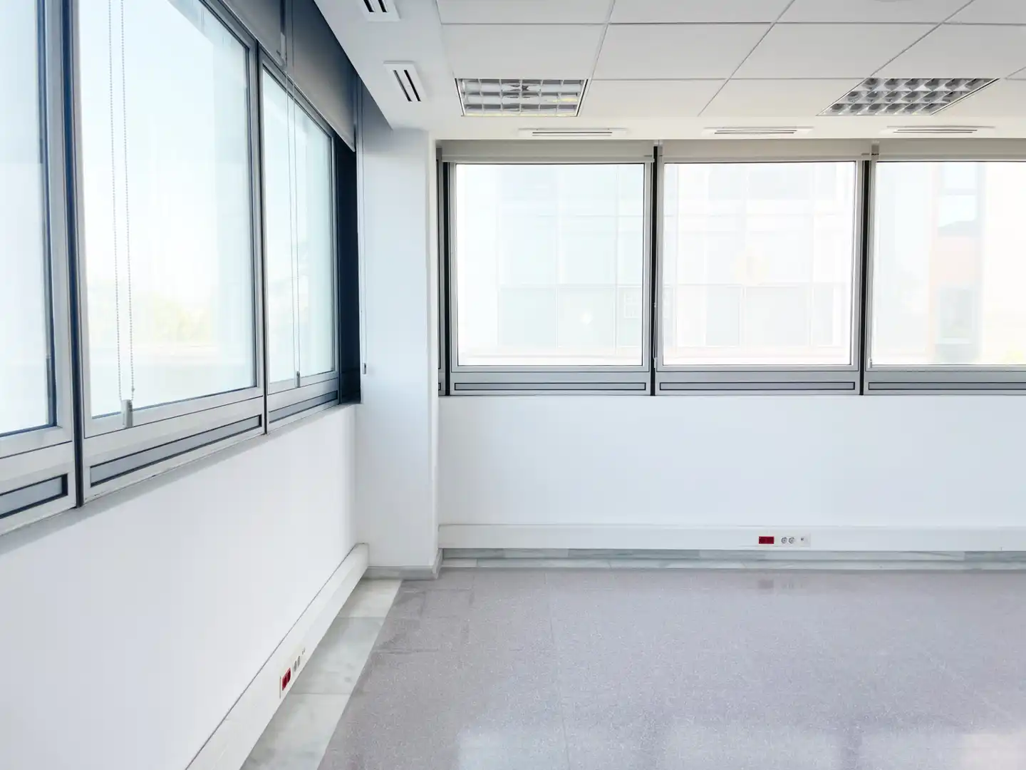 Büro zur Miete in Granollers mit Klimaanlage, Heizung und Abstellraum