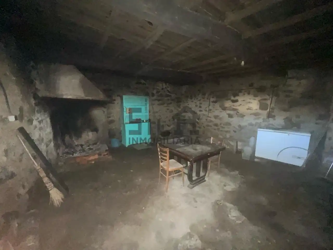 Casa o xalet en venda en Coles amb Calefacció, Traster i Moblat