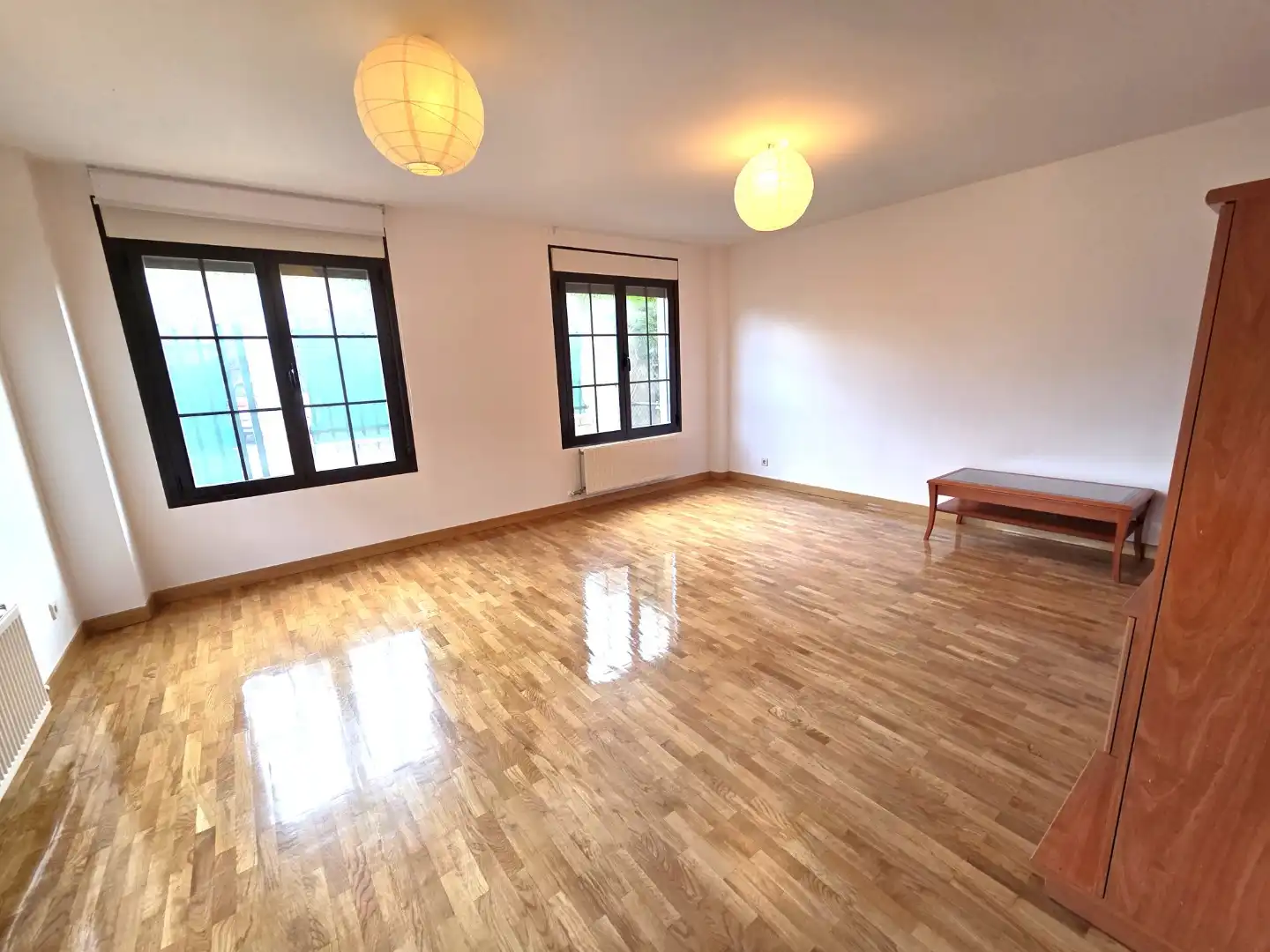 Wohnzimmer von Einfamilien-Reihenhaus zum Verkauf in Cardeñadijo mit Heizung, Privatgarten und Terrasse