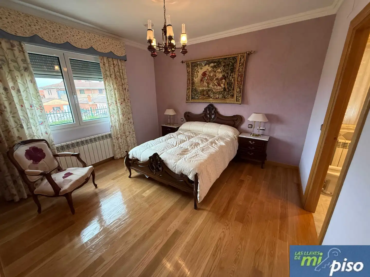 Dormitori de Casa o xalet en venda en Santovenia de Pisuerga amb Calefacció, Jardí privat i Parquet