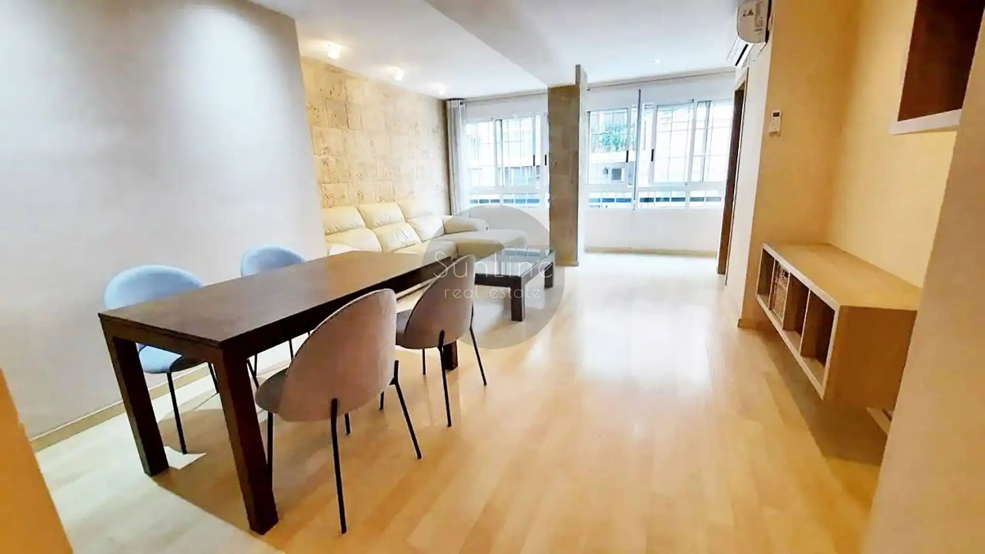 Außenansicht von Wohnung zur Miete in Valencia mit Klimaanlage, Terrasse und Möbliert