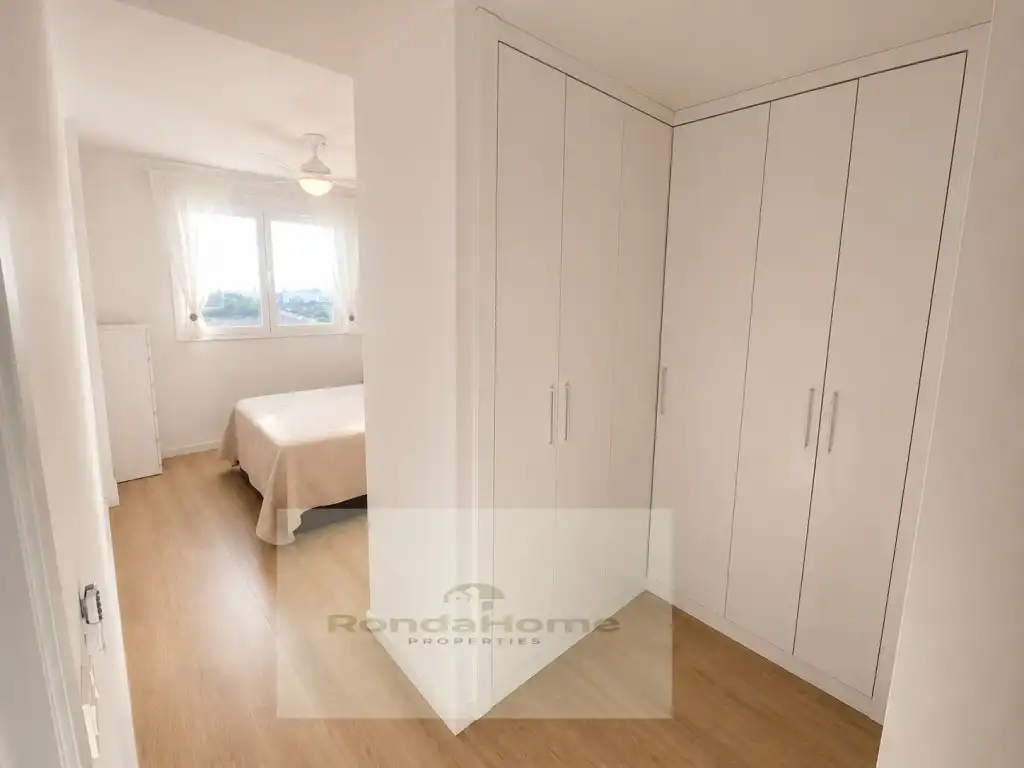 Piso de alquiler en Calle Miguel Delibes-Nva Andalu, Rodeo Alto - Guadaiza - La Campana