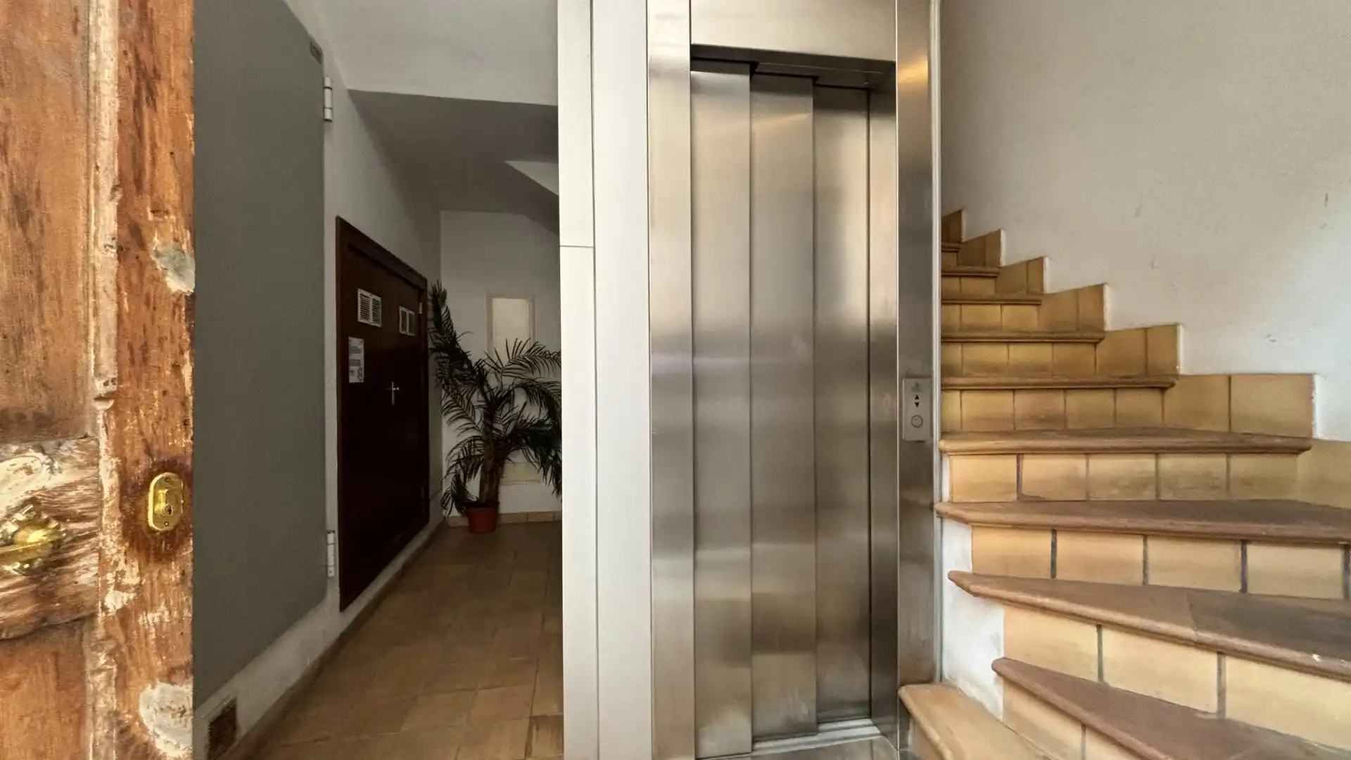 Wohnung zum Verkauf in  Palma de Mallorca mit Klimaanlage, Parkett und Balkon