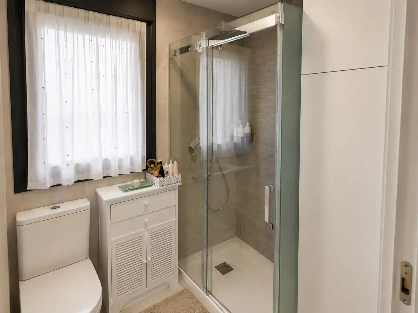Bathroom of Flat for sale in Santander  with Swimming Pool and Balcony