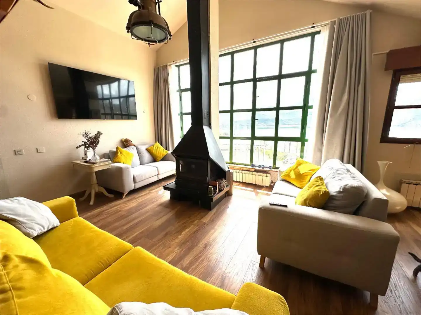 Sala de estar de Piso en venta en Riaño con Trastero y Amueblado