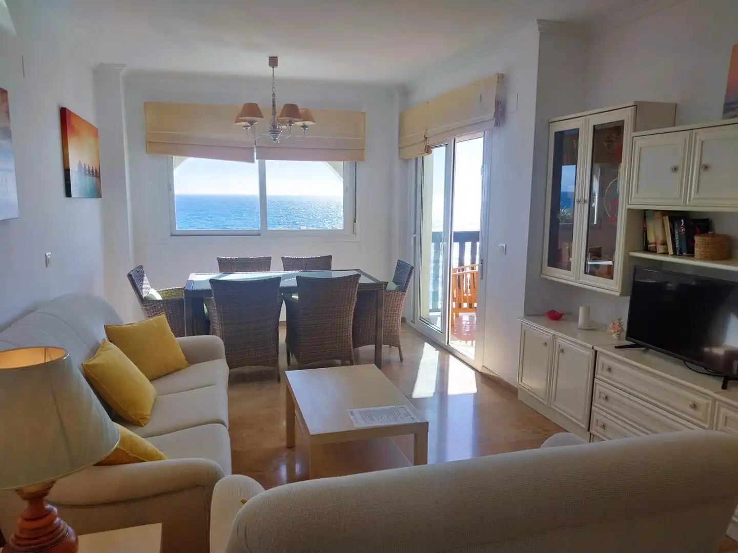 Wohnzimmer von Wohnungen zur Miete in Mijas mit Heizung, Privatgarten und Terrasse