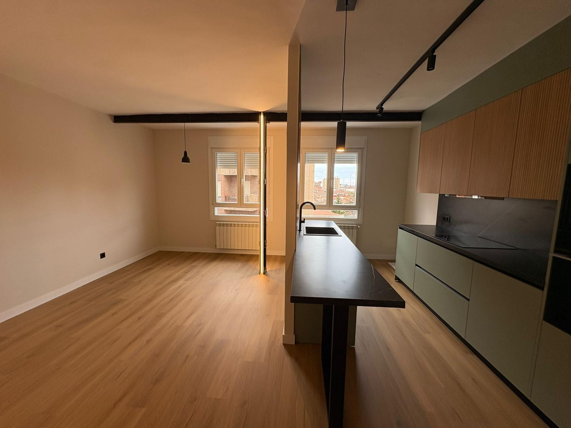 Küche von Wohnungen zum verkauf in Valladolid Capital mit Heizung, Abstellraum und Balkon