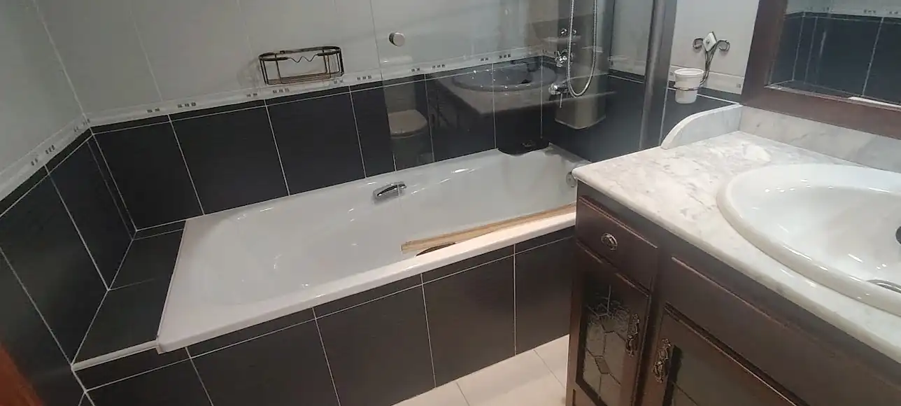 Bany de Pis en venda en Linares amb Aire condicionat, Calefacció i Balcó