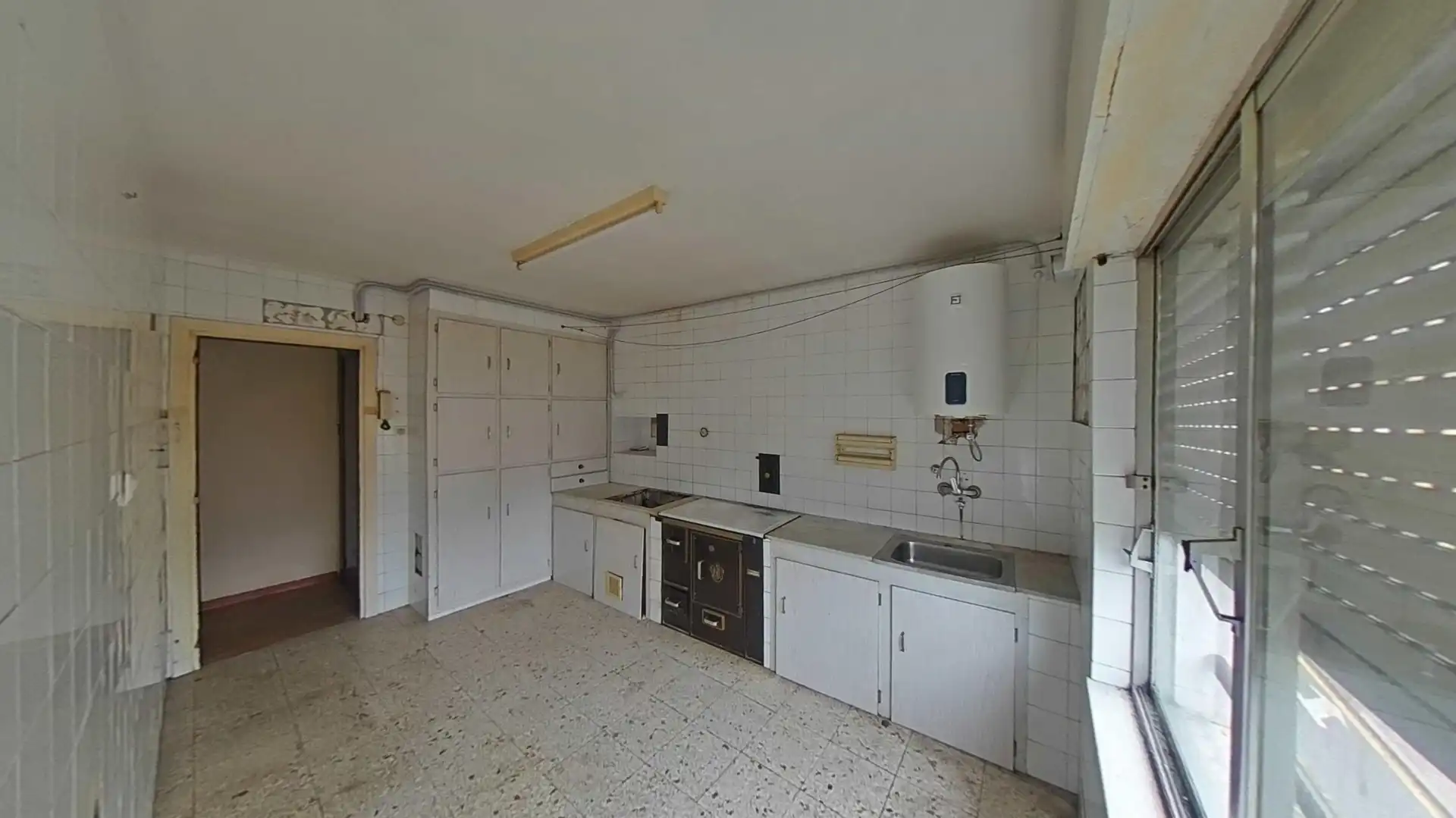 Kitchen of Apartments for sale in Lena