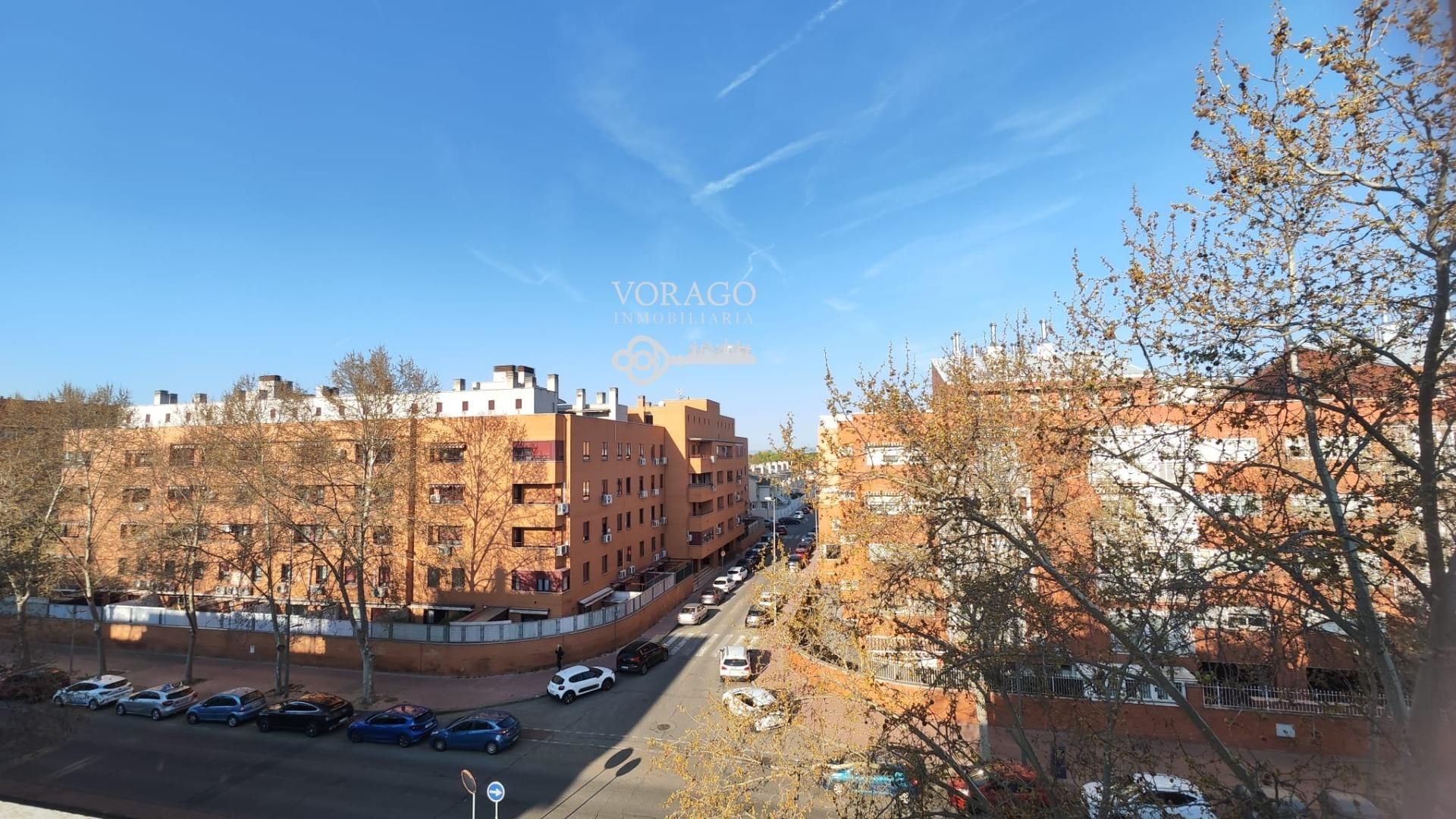 Außenansicht von Dachboden zum Verkauf in Alcalá de Henares mit Klimaanlage, Heizung und Terrasse