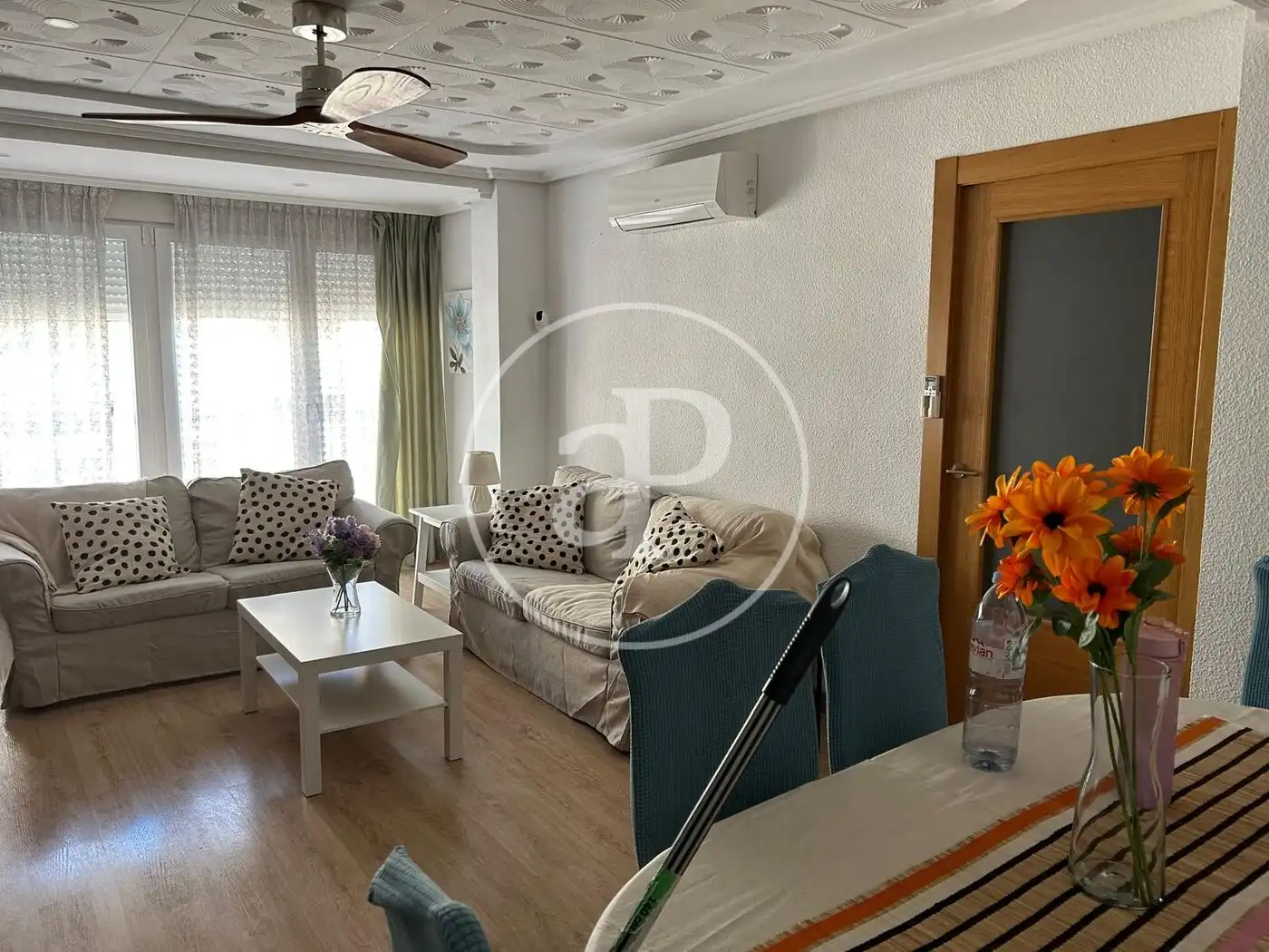 Sala de estar de Piso de alquiler en Valencia con Aire acondicionado, Calefacción y Amueblado