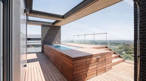 Foto 2 de Ático en venta en Finestrelles, Esplugues de Llobregat