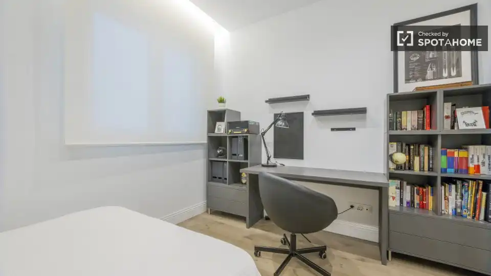 Flat with terrace to rent in L'Eixample, imagen 15