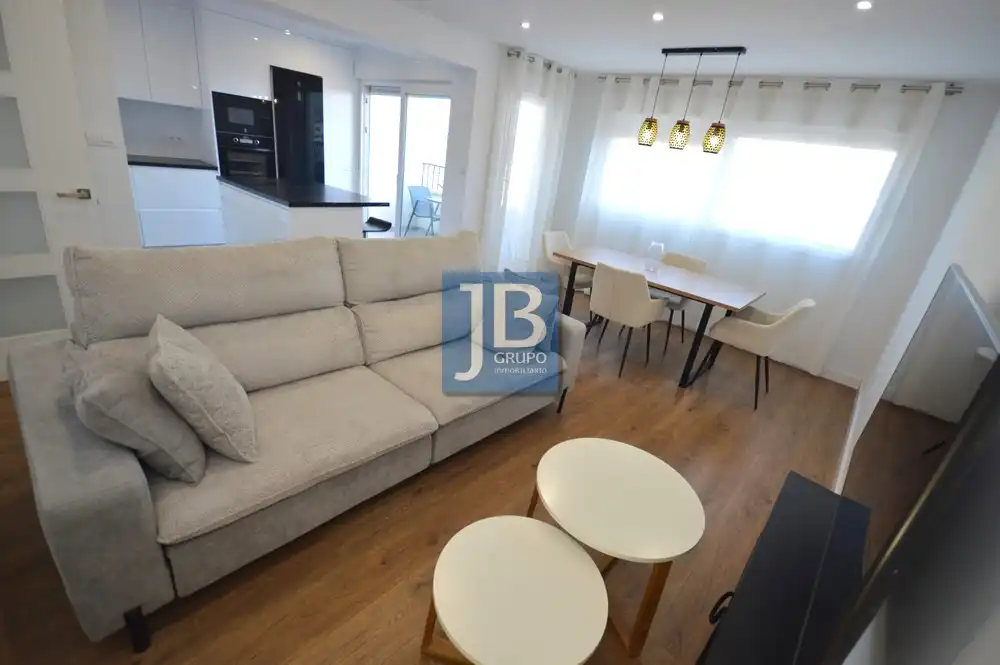 Sala d'estar de Pis en venda en Xàtiva amb Aire condicionat i Moblat