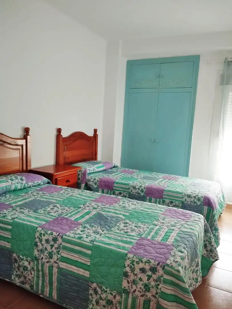 Habitación de Apartamento de alquiler en Chiclana de la Frontera con Aire acondicionado y Amueblado