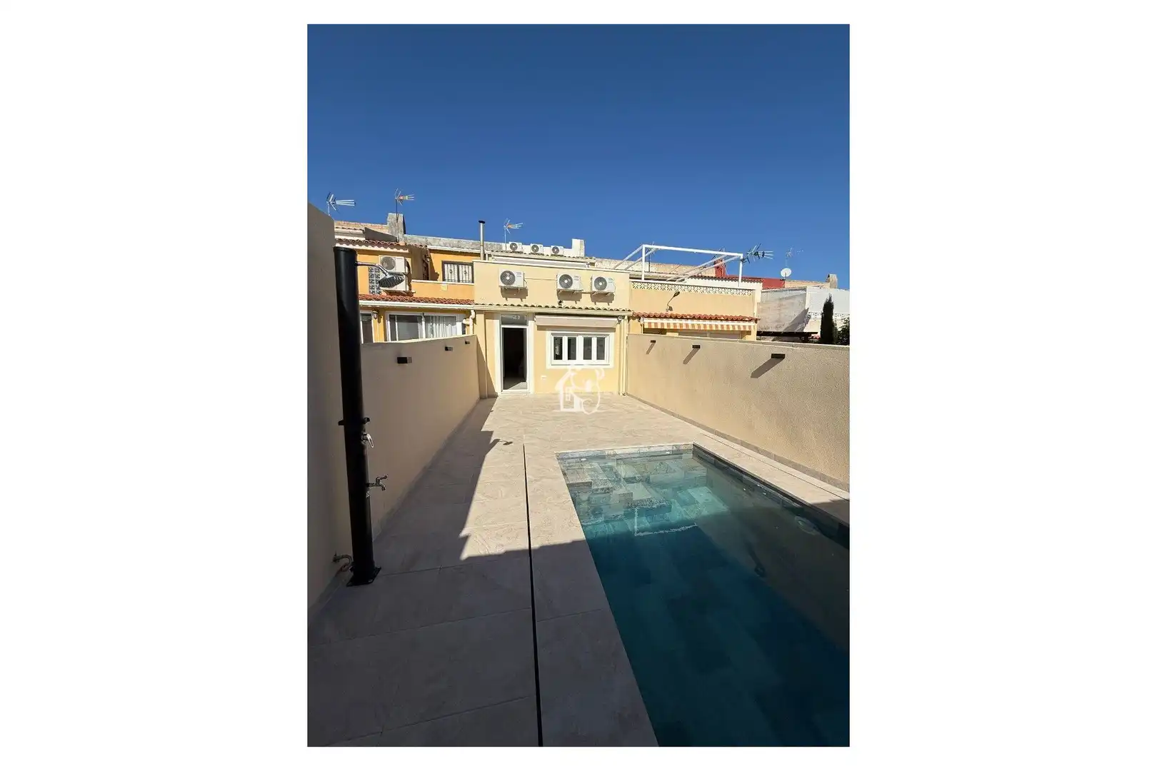 Detached homes for rent in Los Balcones - Los Altos