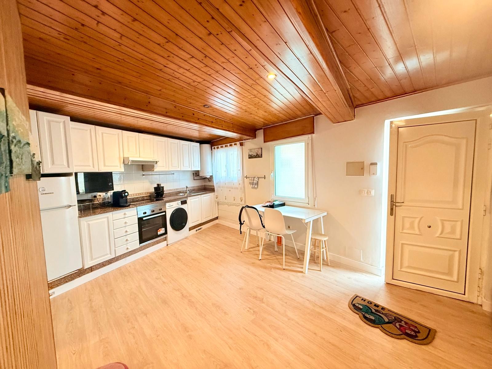 Küche von Erdgeschoss zum Verkauf in Vigo  mit Heizung, Möbliert und Ofen