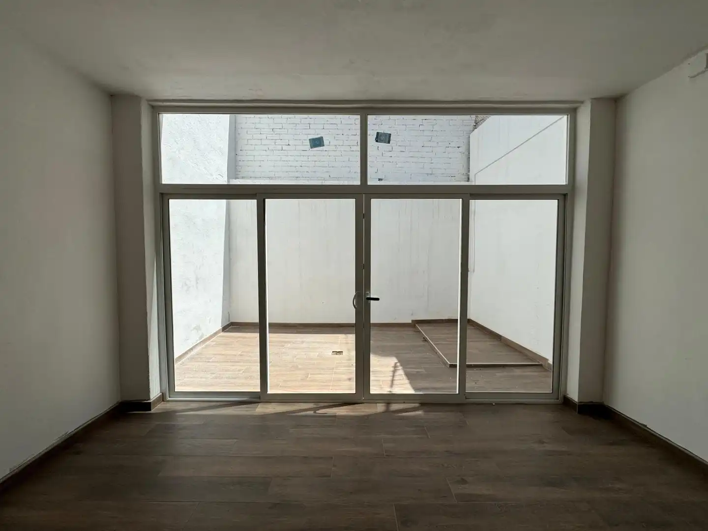 Commercial properties for rent in Calella