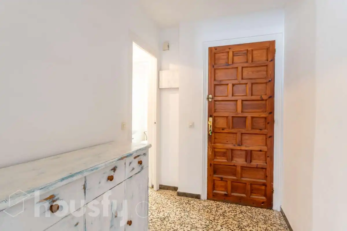 Attic for sale in Vilanova i la Geltrú  with Terrace and Storage room