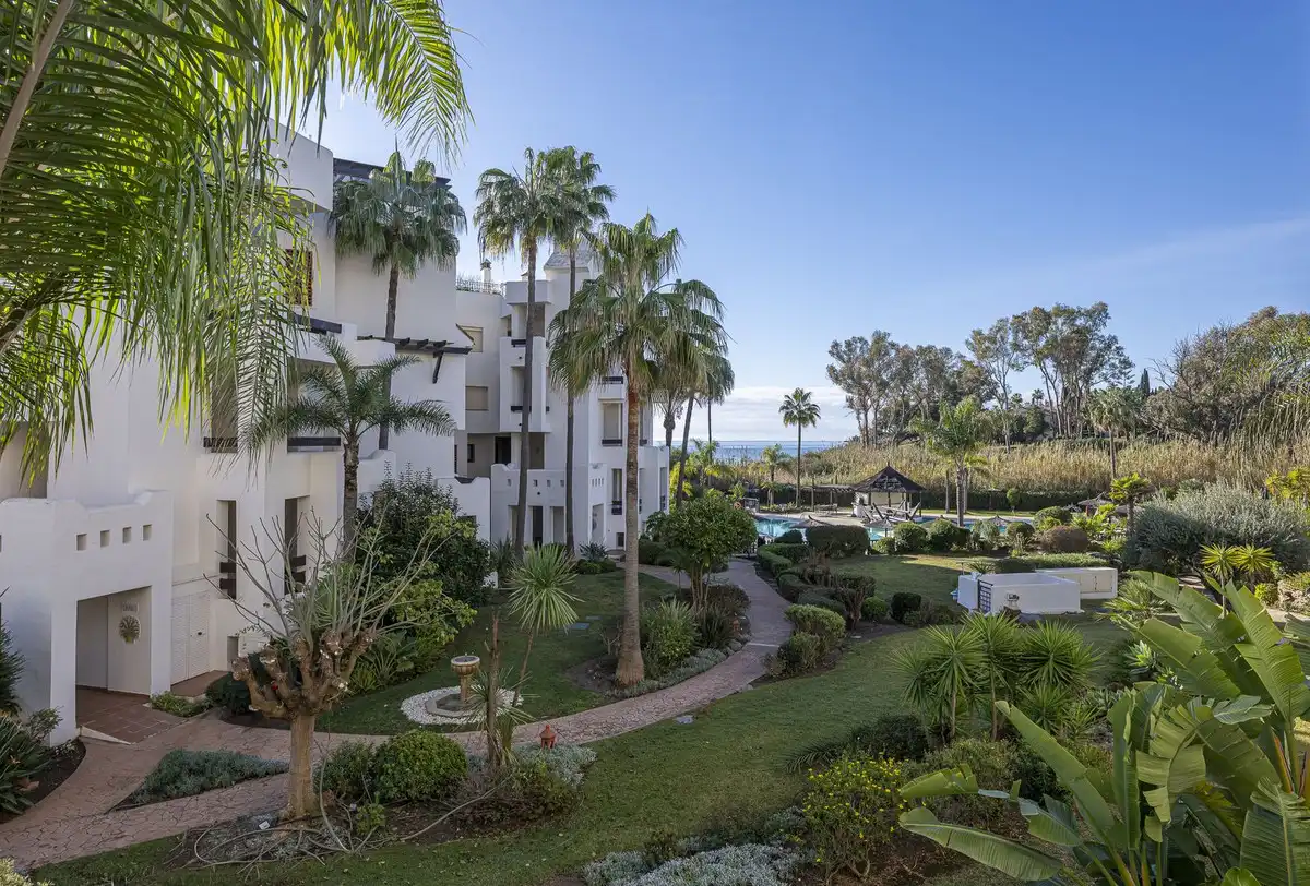 Apartamento con piscina en venta en Selwo, imagen 25
