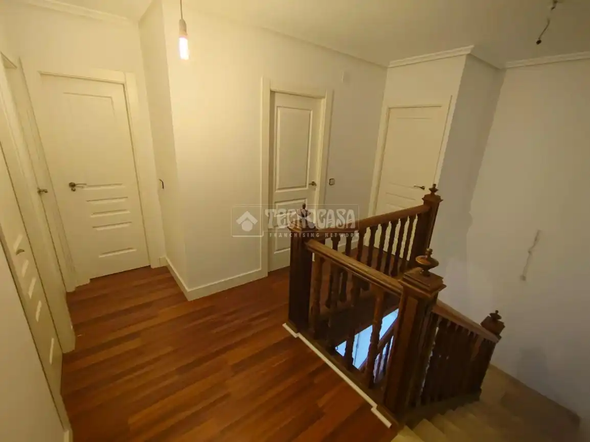 Casa adosada en venda en Mengíbar amb Piscina