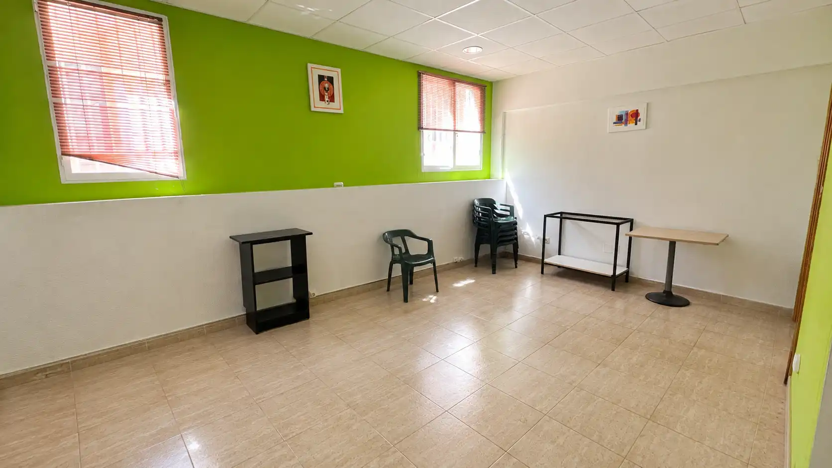 Local comercial en venda a Pueblo - Urbanizaciones, imagen 3