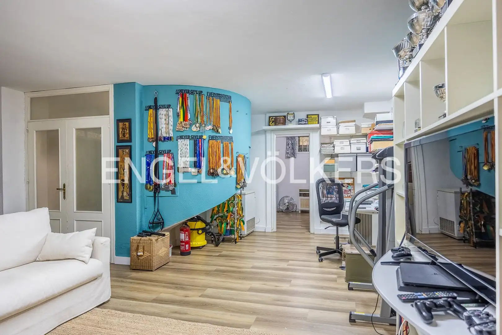 Houses for sale in Sevilla  with Air Conditioner, Heating and Private garden