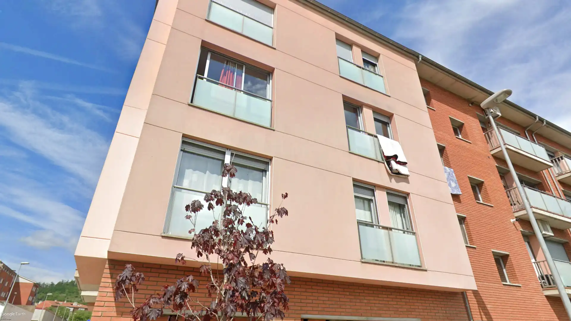 Exterior view of Buildings for sale in Olot