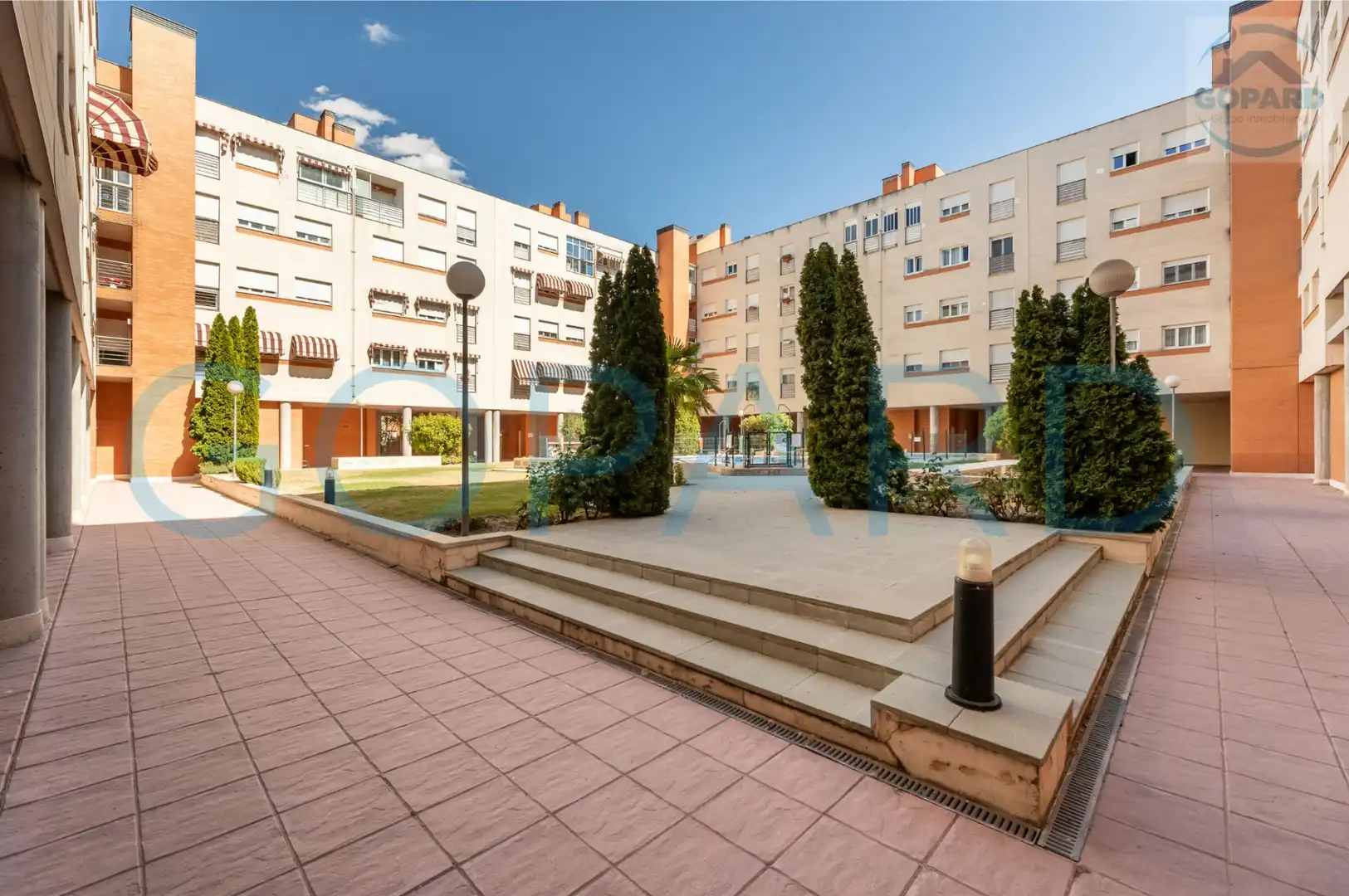 Exterior view of Flat for sale in Alcobendas  with Air Conditioner, Heating and Parquet flooring