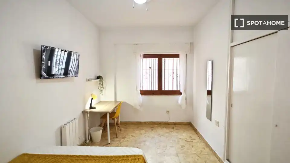 Bedroom of Flat for rent in Cartagena  with Air Conditioner, Heating and Furnished