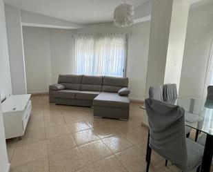 Living room of Flat to rent in Talavera de la Reina  with Heating, Oven and Washing machine