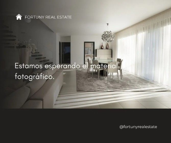 Living room of Flat for sale in  Madrid Capital  with Furnished and Community pool