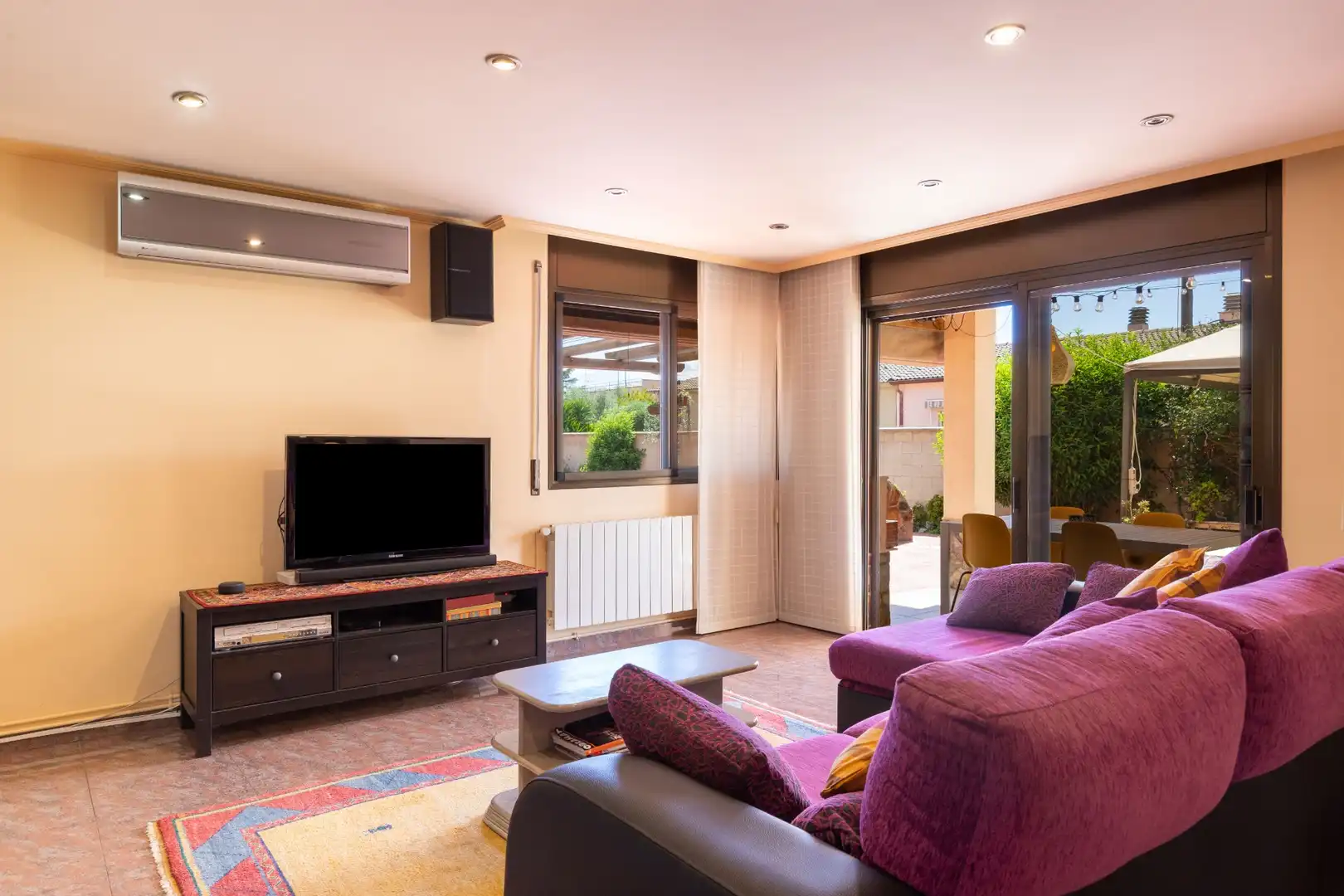 Living room of Houses for sale in Viladecavalls  with Air Conditioner, Heating and Private garden