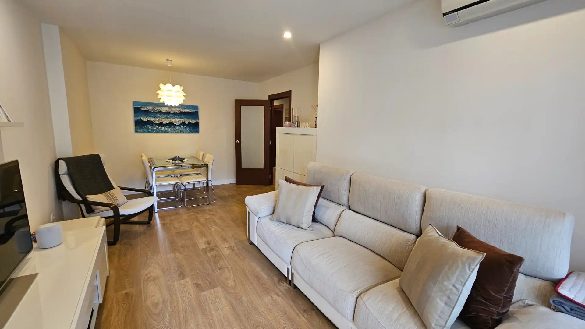 Sala d'estar de Pis en venda en Tarragona amb Aire condicionat, Calefacció i Parquet